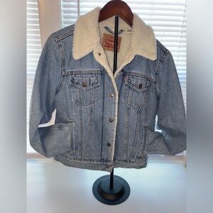 Levi's Women's Blue Denim Jacket with White Sherpa Collar